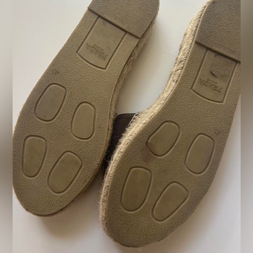 Prada Slides - Picture 2 of 3